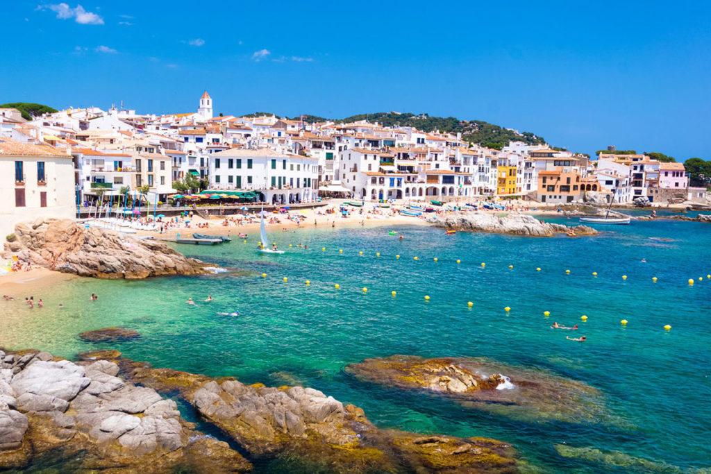 luxury yacht charter in costa brava