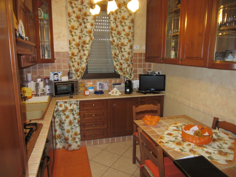 Quadrilocale ristrutturato in zona residenziale