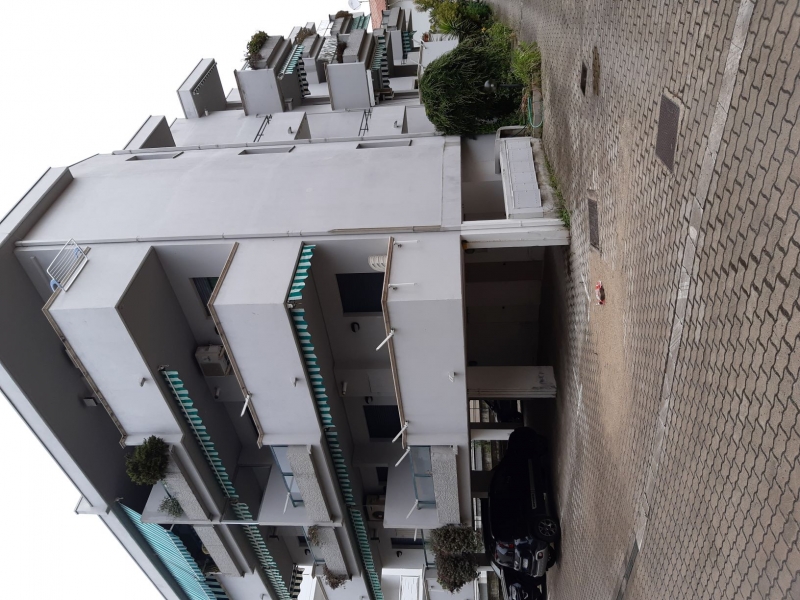 Trilocale a 250 metri dal mare zona Villa Fiore