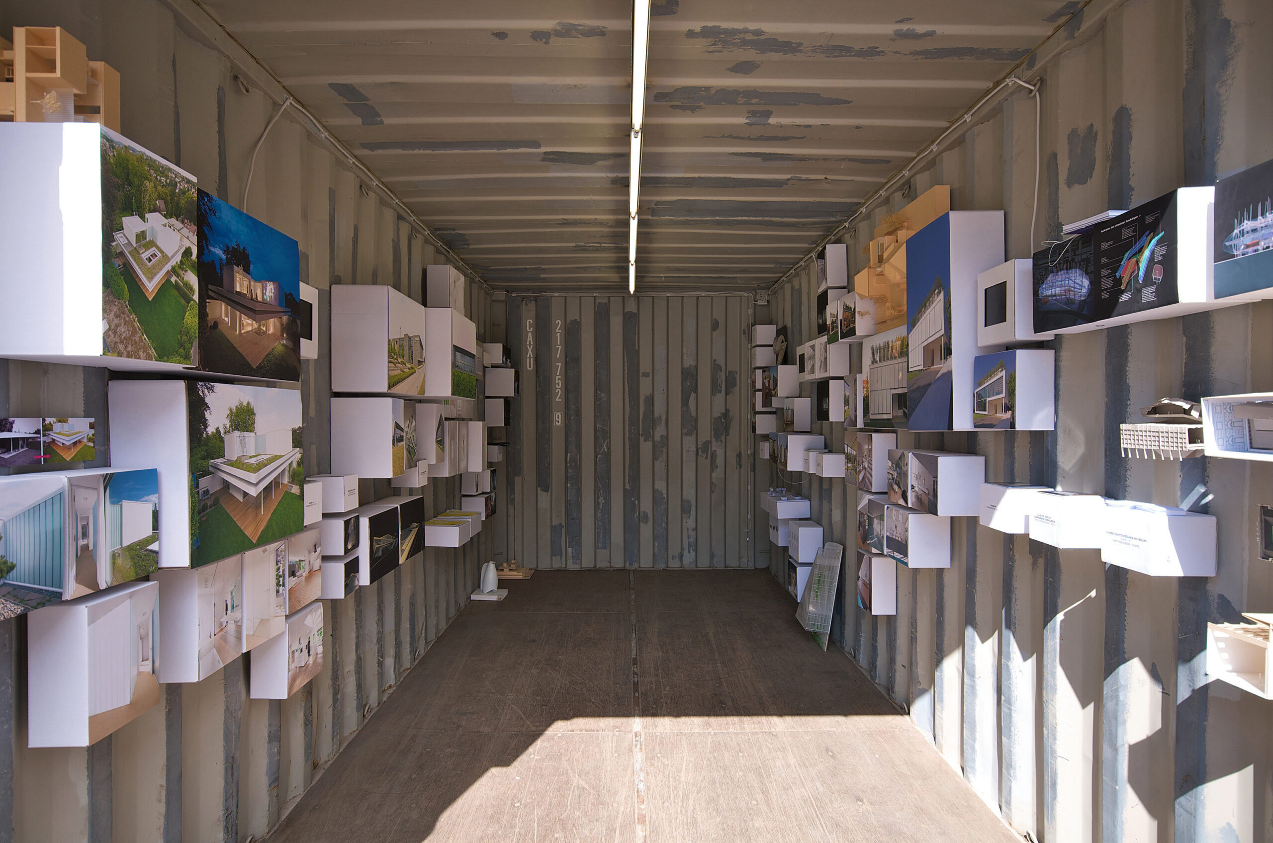 Ausstellungscontainer Wiesbaden 02