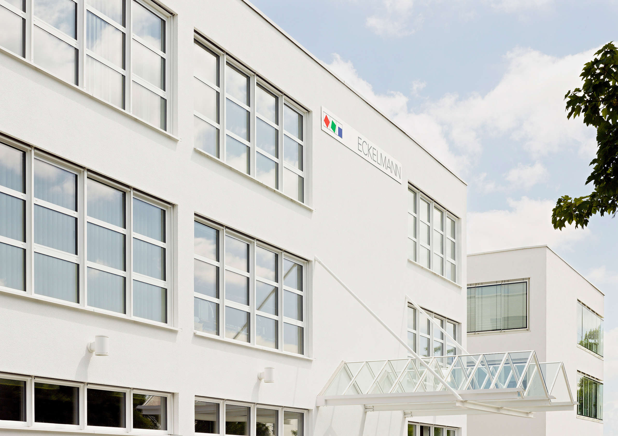 Eckelmann Fassadensanierung Wiesbaden 01