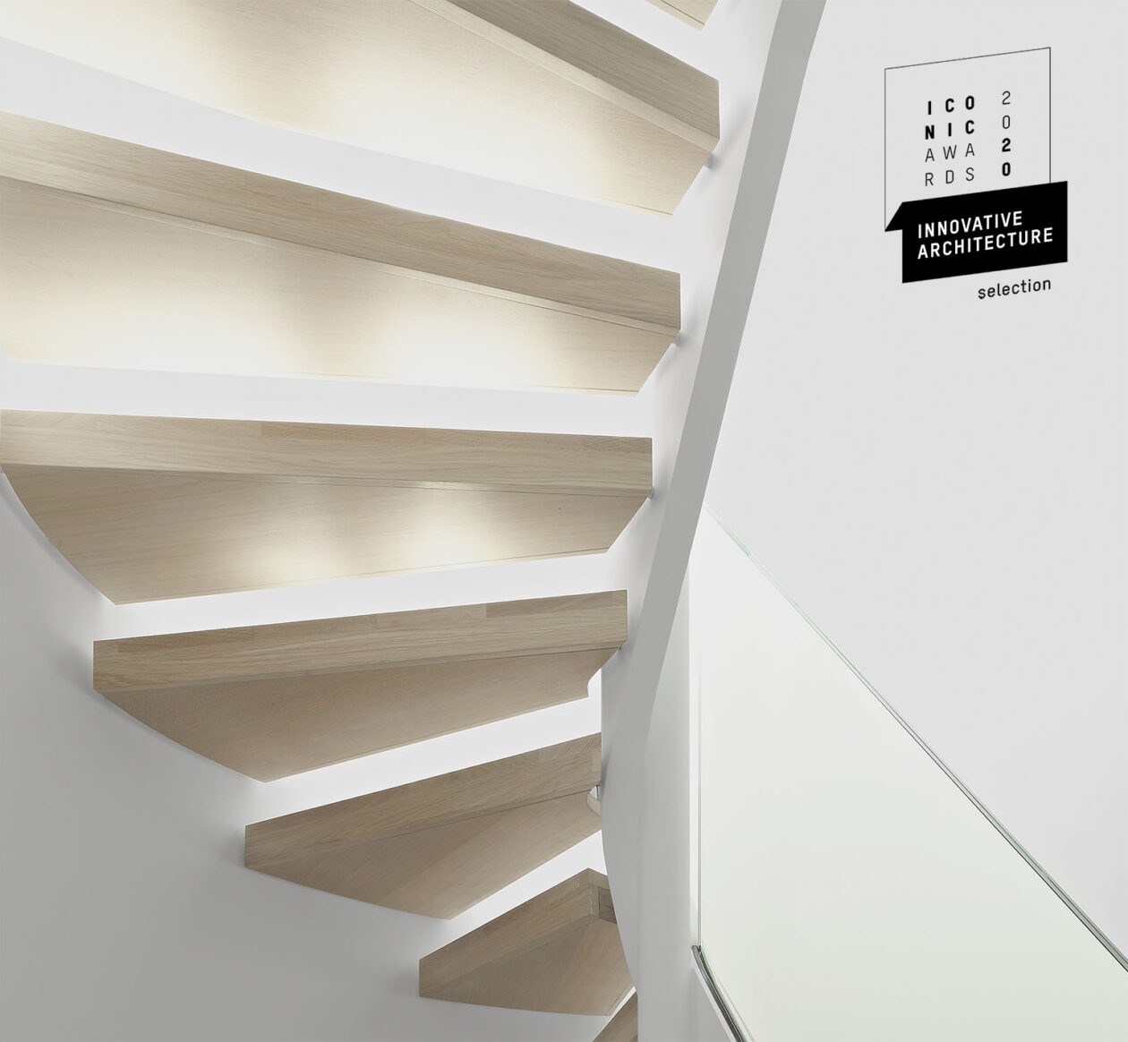 Haus e 01 slide image