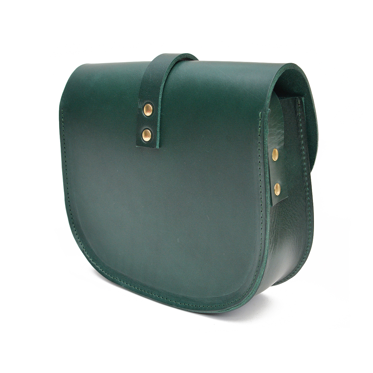 Dark green saddle bag by Natthakur