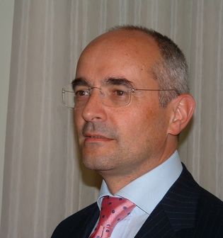 Mario Comana