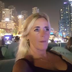 geburtstag sex uptempo shh remix nackte mädchen spielt mit schlangen porno