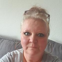 Sie sucht ihn schönebeck