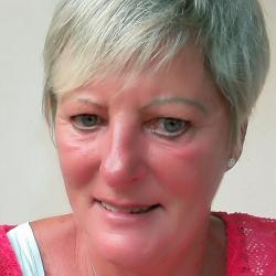 Schwerin sie sucht ihn