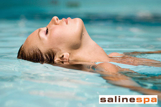 Circuito Spa con lago de flotación en Salinespa