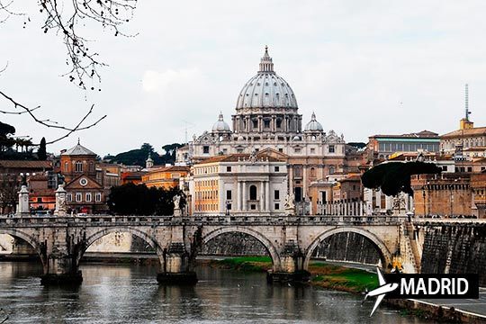 S. Santa en Roma: 3 noches + desayunos + traslados ¡De Madrid!