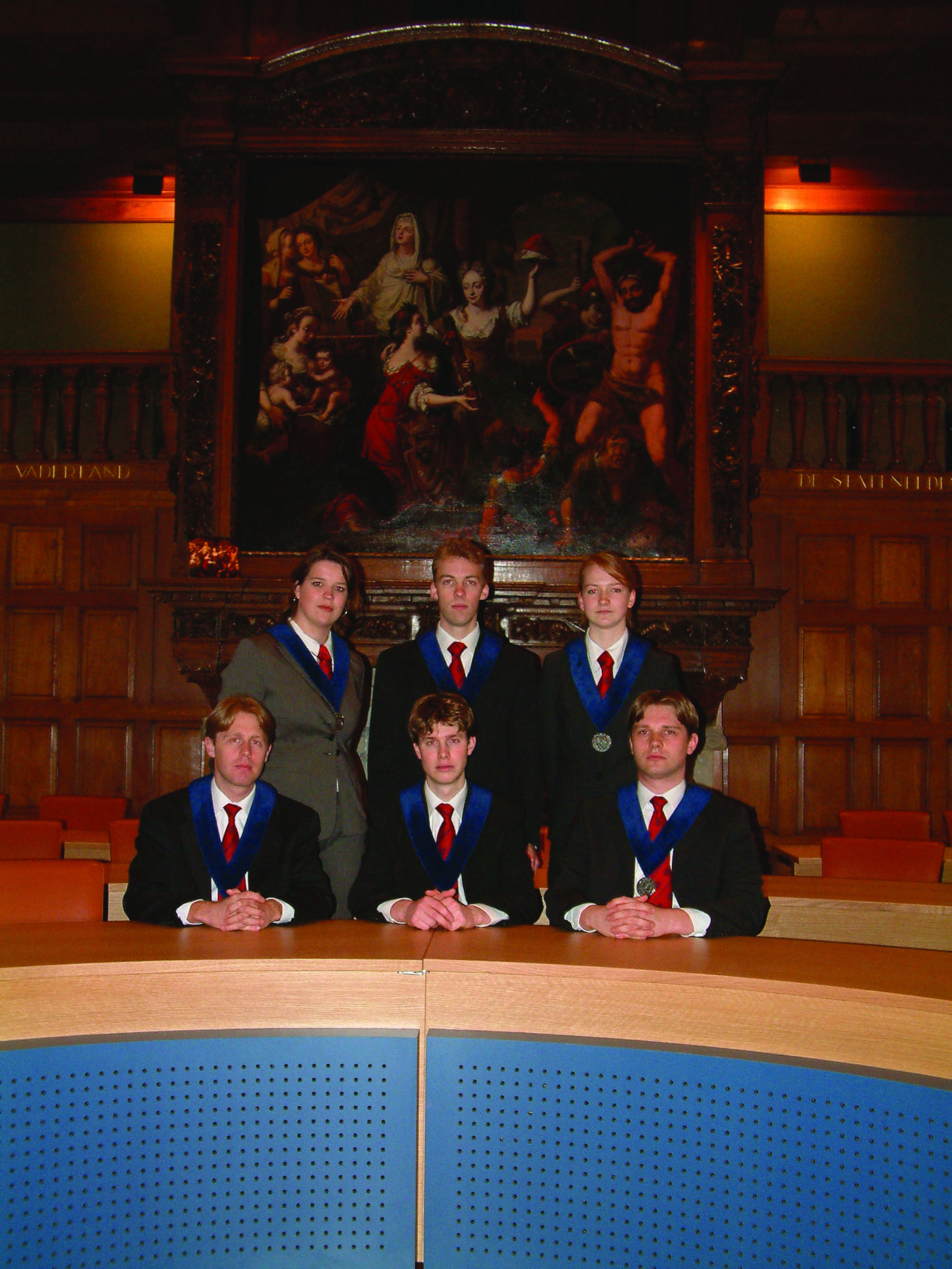 2003-2004_Bestuur.jpg