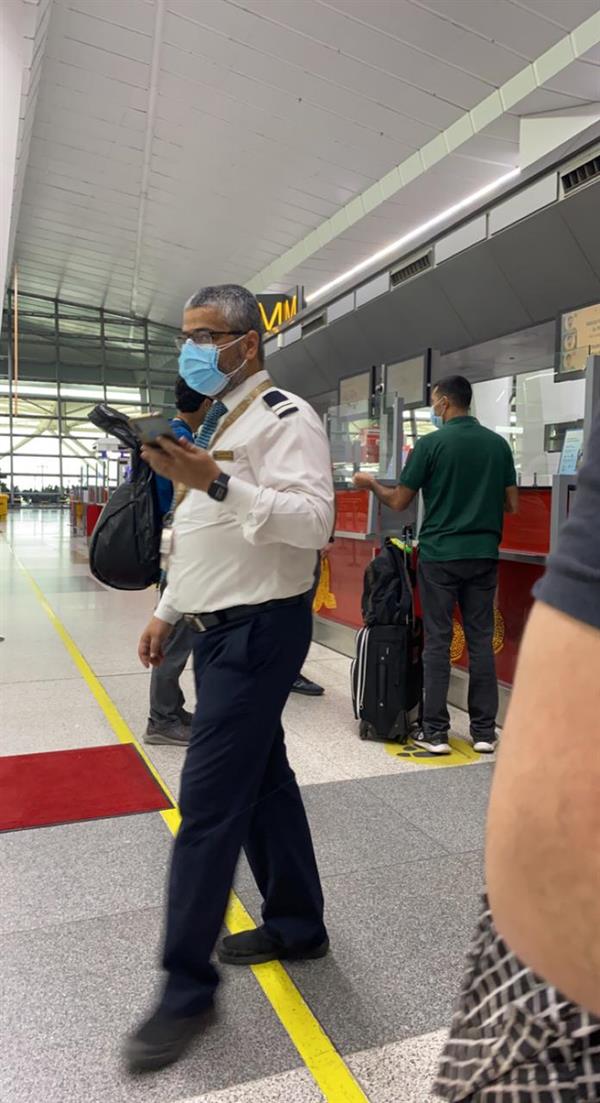 إجلاء المواطنين من الهند