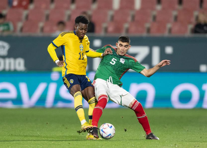 مجموعة الأخضر.. المكسيك يسقط بثنائية وديًا أمام السويد (صور)