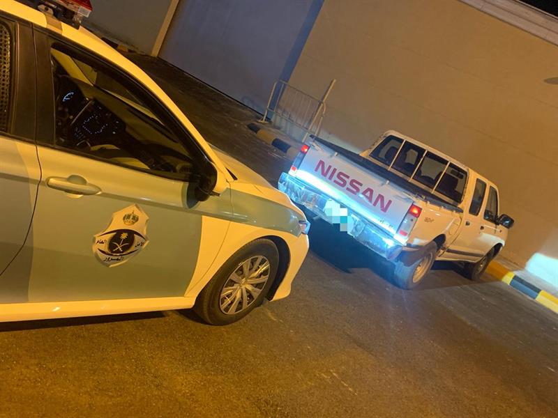 ضبط قائدي مركبتين مارسا التفحيط وعرّضا حياة الآخرين للخطر بالجوف وعرعر 