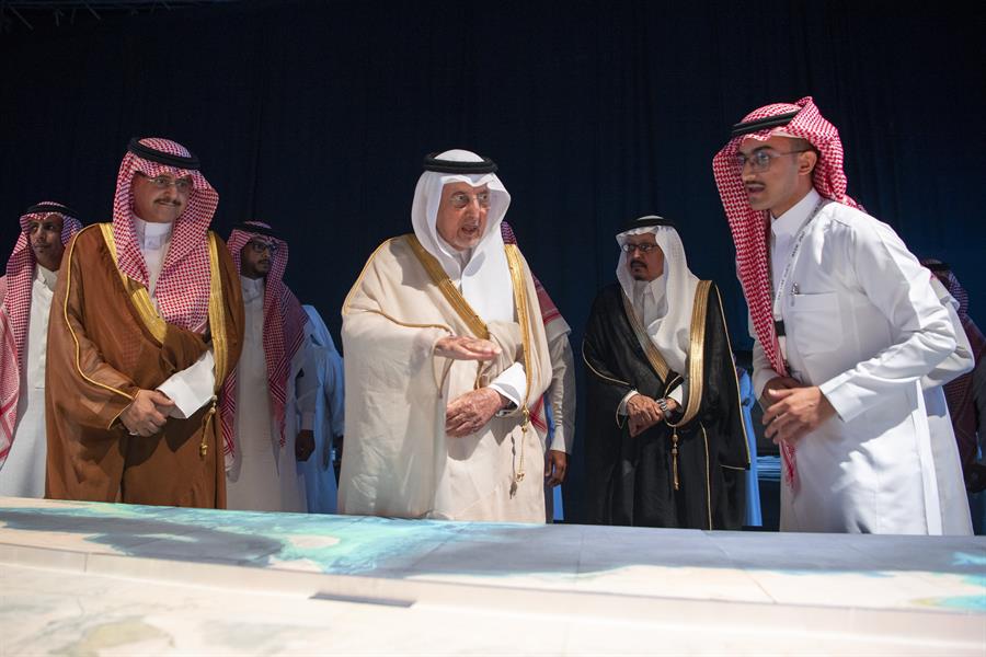 مبديًا إعجابه بـ"ذا لاين".. "أمير مكة": "سأكون أول زبون فيها سواء بشقة أو فيلا"