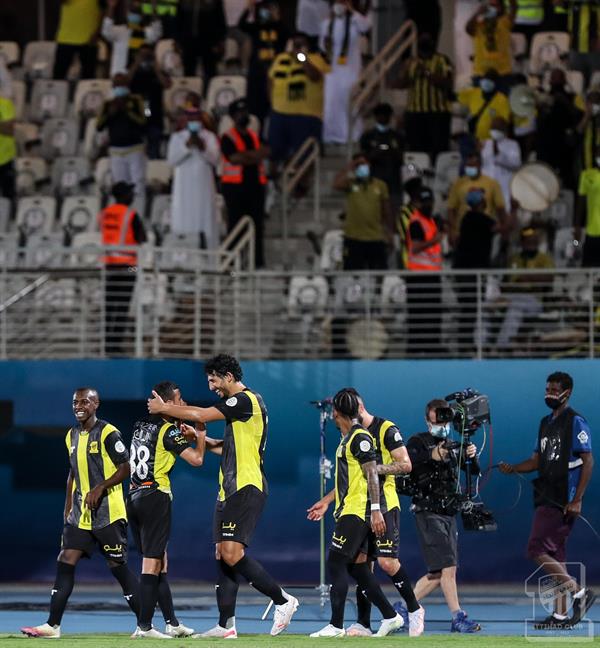 مباراة الاتحاد والعين