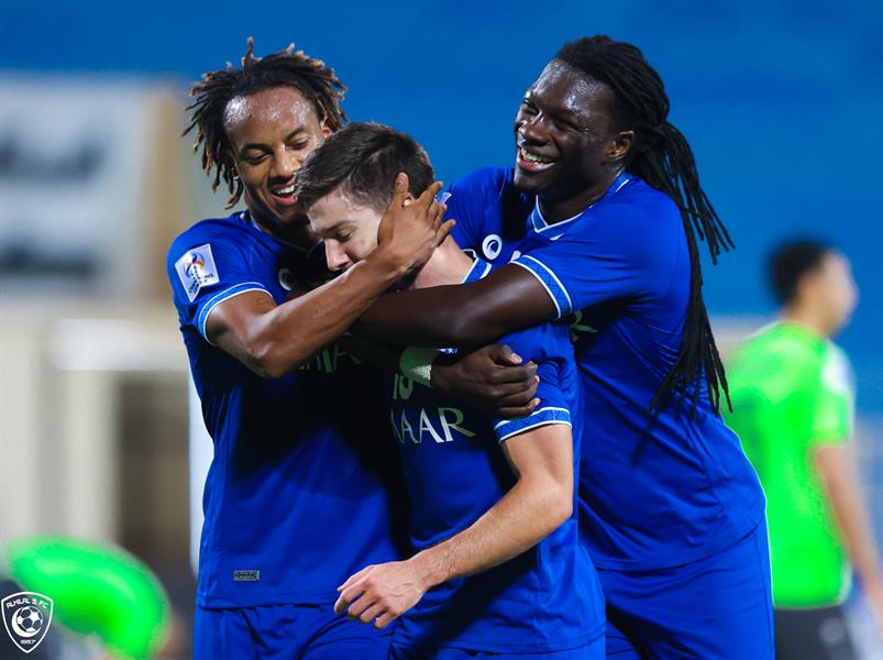 الهلال وأجمك