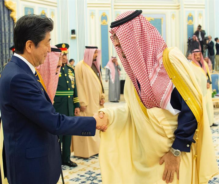 من الاستقبال