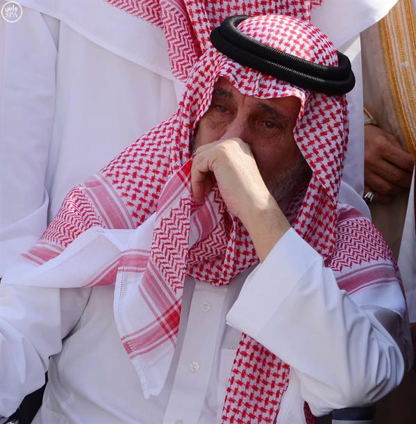 بالفيديو والصور.. وصول جثمان الأمير سعود الفيصل إلى مطار جدة