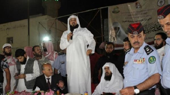 بالصور.. حشد جماهيري يضطر الأمن الأردني لإنهاء محاضرة للشيخ العريفي بالصور.. حشد جماهيري يضطر الأمن الأردني لإنهاء محاضرة للشيخ العريفي