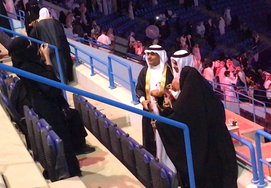 جامعة الملك سعود تسمح بحضور العائلات حفل التخرج لأول مرة.. وأمير الرياض: وجودهم عظيم (صور وفيديو)