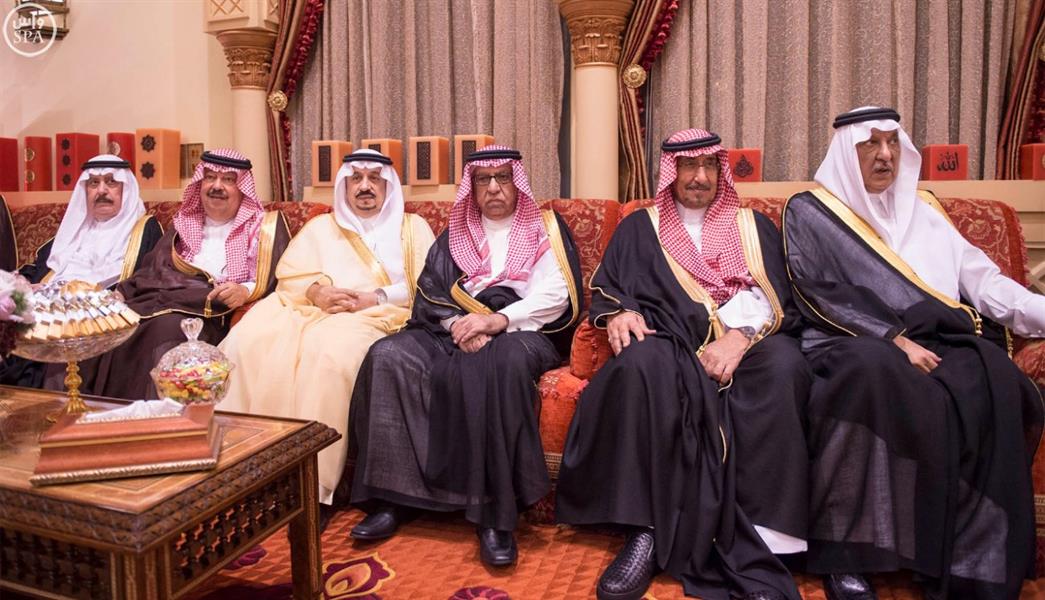  خادم الحرمين الشريفين يستقبل رئيس وزراء مملكة البحرين