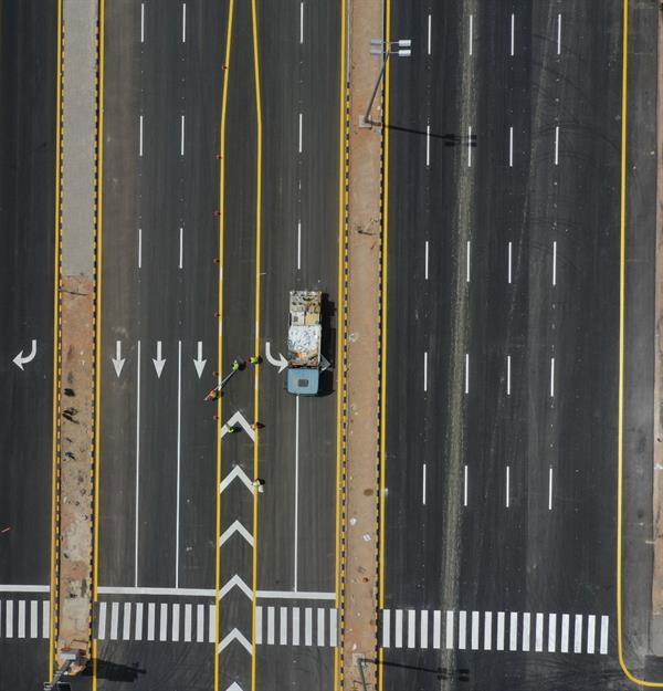 أعمال التحسين في طريق الملك عبدالعزيز