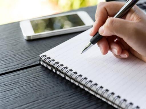 أعد قائمة بالأعمال المهمة 