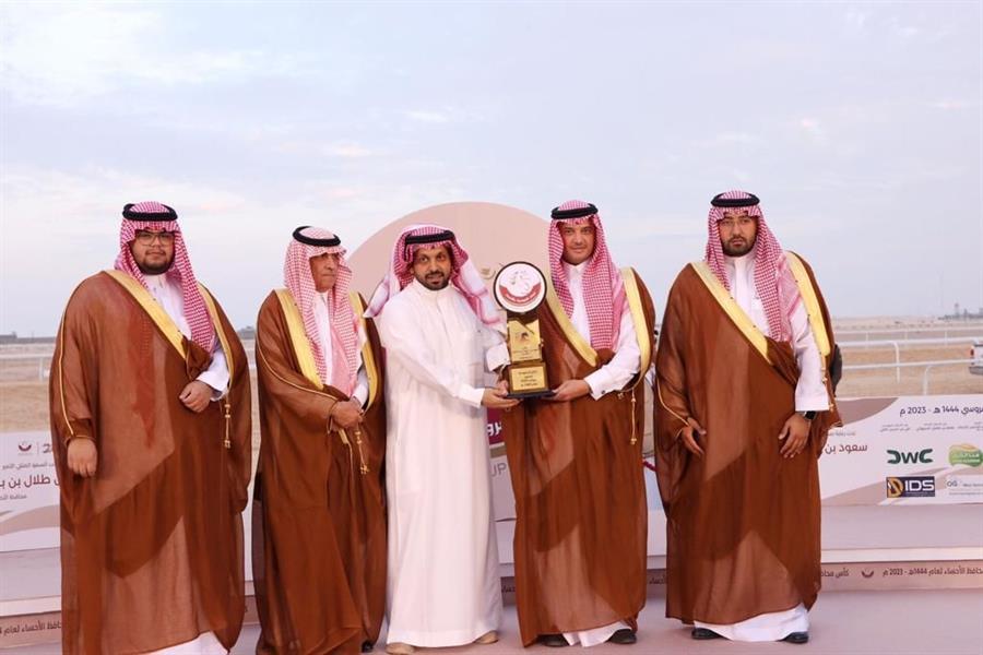 محافظ الأحساء يرعى الختام الاستثنائي لميدان الفروسية ويتوج الفائزين 