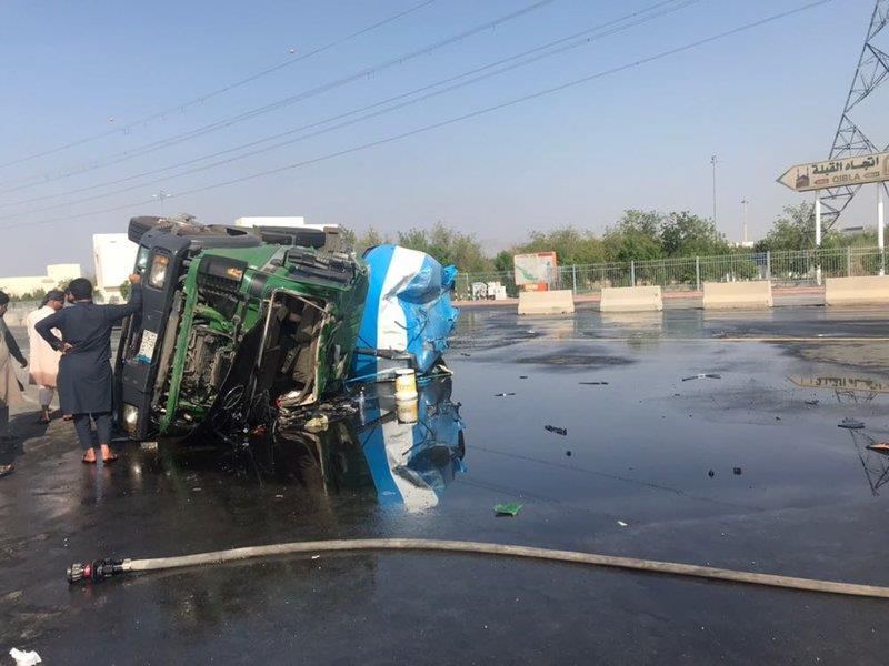 شاهد.. تصادم بين حافلة وشاحنة يسفر عن إصابة 18 شخصا بمكة