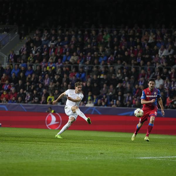 دوري أبطال أوروبا.. بايرن يقسو برباعية علي فيكتوريا بلزن ويضمن بطاقة تأهل 