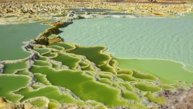 بحيرة مياه على المريخ