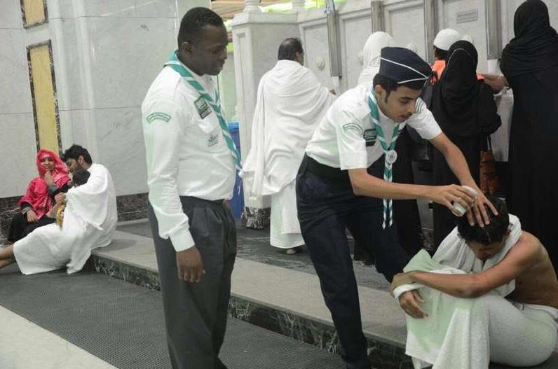 جهود عناصر الكشافة في الحرم المكي