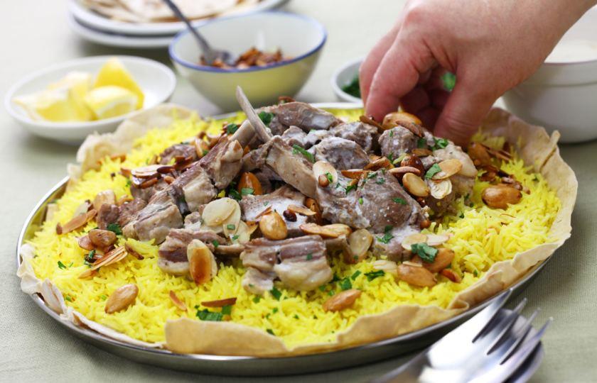 اللحوم والأرز