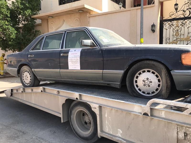 بالصور.. أمانة الرياض تزيل المركبات المهملة والمتعطلة من الشوارع