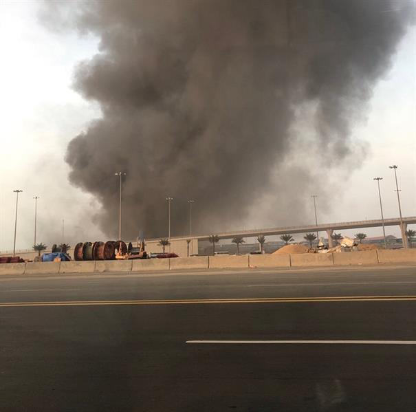 أخبار 24 بالفيديو حريق في مستودع إحدى الشركات العاملة في حرم مطار جدة
