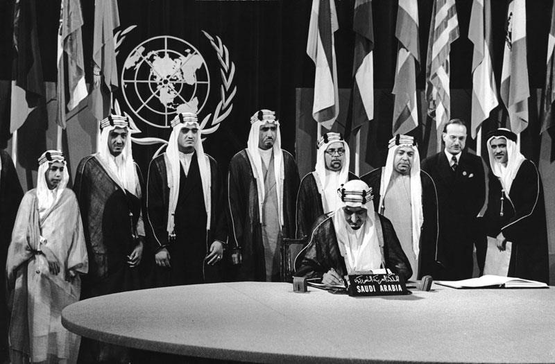 في ذكرى وفـاته.. محطات في حياة الملك فهد بن عبدالعزيز في ذكرى وفـاته.. محطات في حياة الملك فهد بن عبدالعزيز