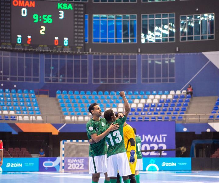 أخضر الصالات يفوز بثلاثية أمام عمان في دورة الألعاب الخليجية أخضر الصالات يفوز بثلاثية أمام عمان في دورة الألعاب الخليجية