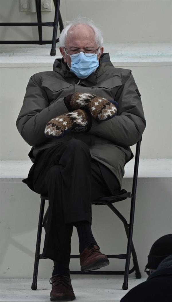 بعيدًا عن الرسميات.. لقطات خطفت الأنظار في حفل تنصيب بايدن 