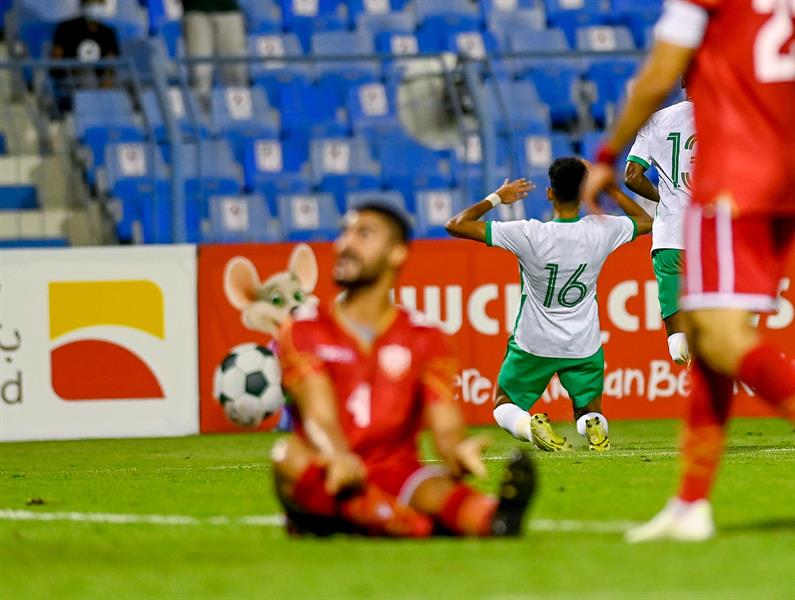 الأخضر الأولمبي يتأهل لنصف نهائي بطولة غرب آسيا بثلاثية أمام البحرين (صور) الأخضر الأولمبي يتأهل لنصف نهائي بطولة غرب آسيا بثلاثية أمام البحرين (صور)