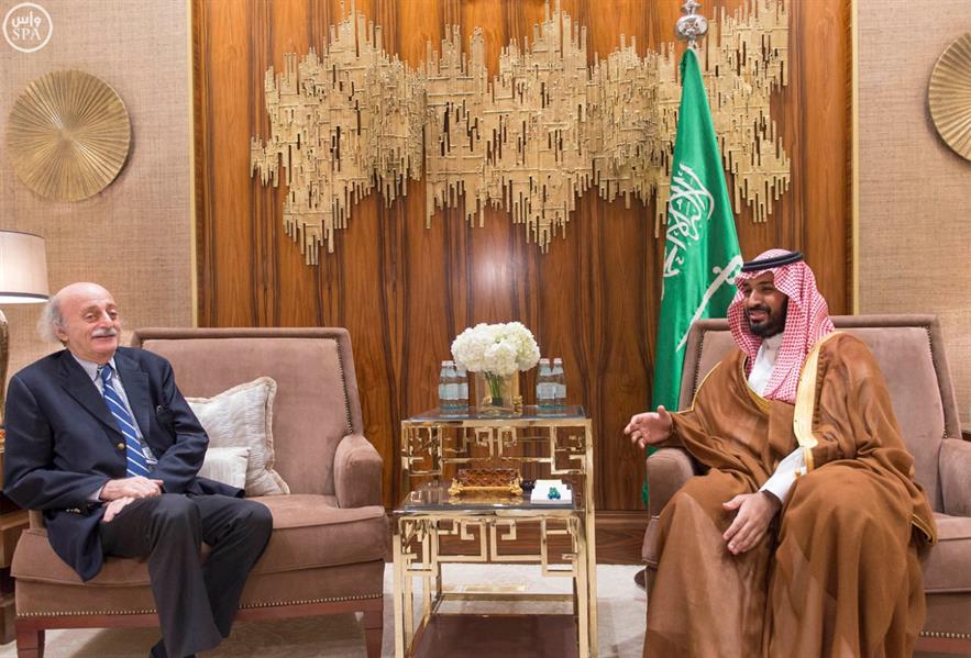بالصور.. ولي ولي العهد يستقبل رئيس الحزب التقدمي الاشتراكي في لبنان