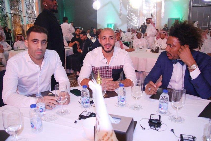 عبدالرزاق حمدالله يتوَّج بجائزة أفضل لاعب في الموسم.. وابن مصطفى يحقق القفاز الذهبي