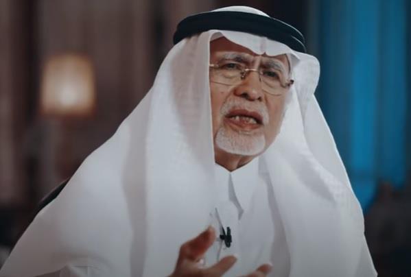 الدكتور عبد العزيز خوجة