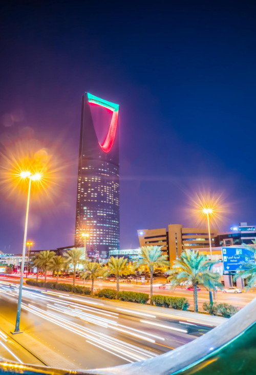 الرياض تشارك الإمارات احتفالاتها اليوم الوطني 