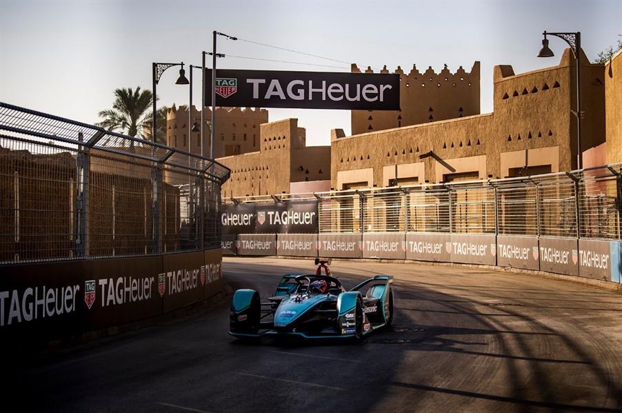 جانب من السباق جانب من السباق