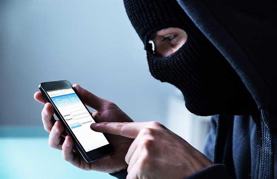 علامات تدل على تعرض هاتفك للتجسس.. وهذا ما يجب أن تفعله حين ذلك