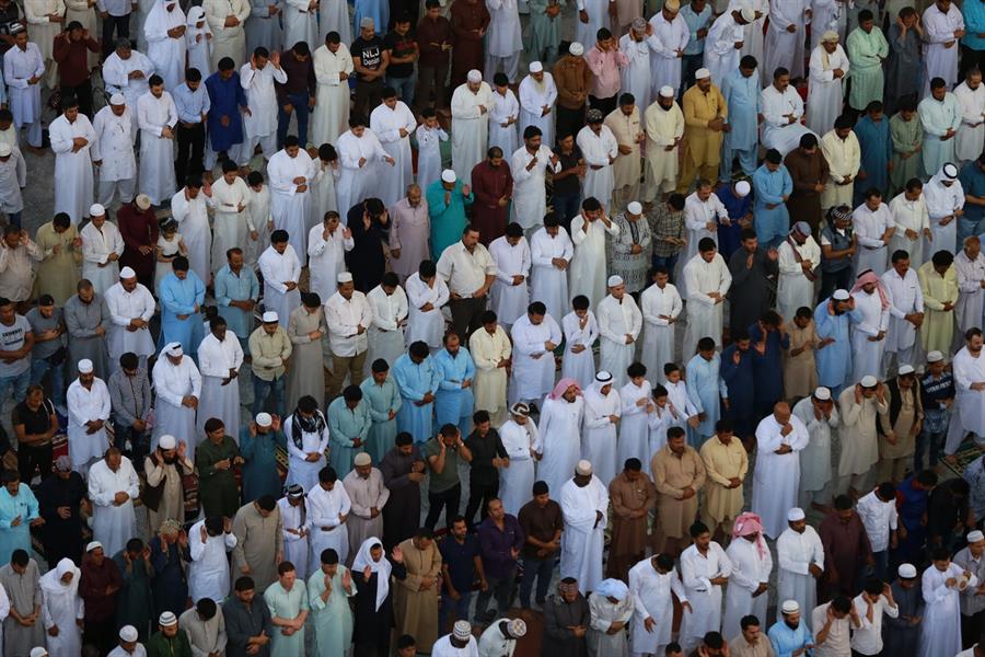 جموع المصلين يؤدون صلاة عيد الأضحى في الحرمين ومختلف أنحاء المملكة