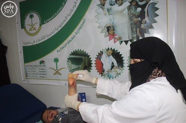 العيادات التخصصية السعودية قدمت العلاج الكامل لـ 2080 مريضا سوريا في مخيم الزعتري