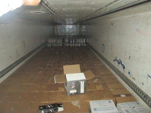 جمرك جسر الملك فهد يحبط أكثر من 18 ألف زجاجة خمر