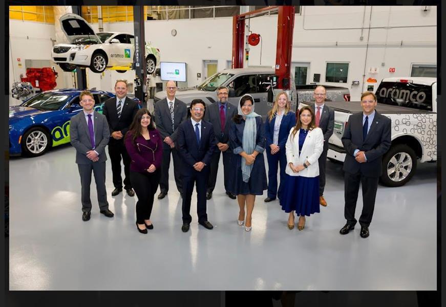 الأميرة ريما آل سعود تزور مركز أبحاث أرامكو في ديترويت 