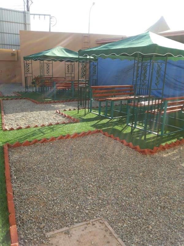 فناء المدرسة